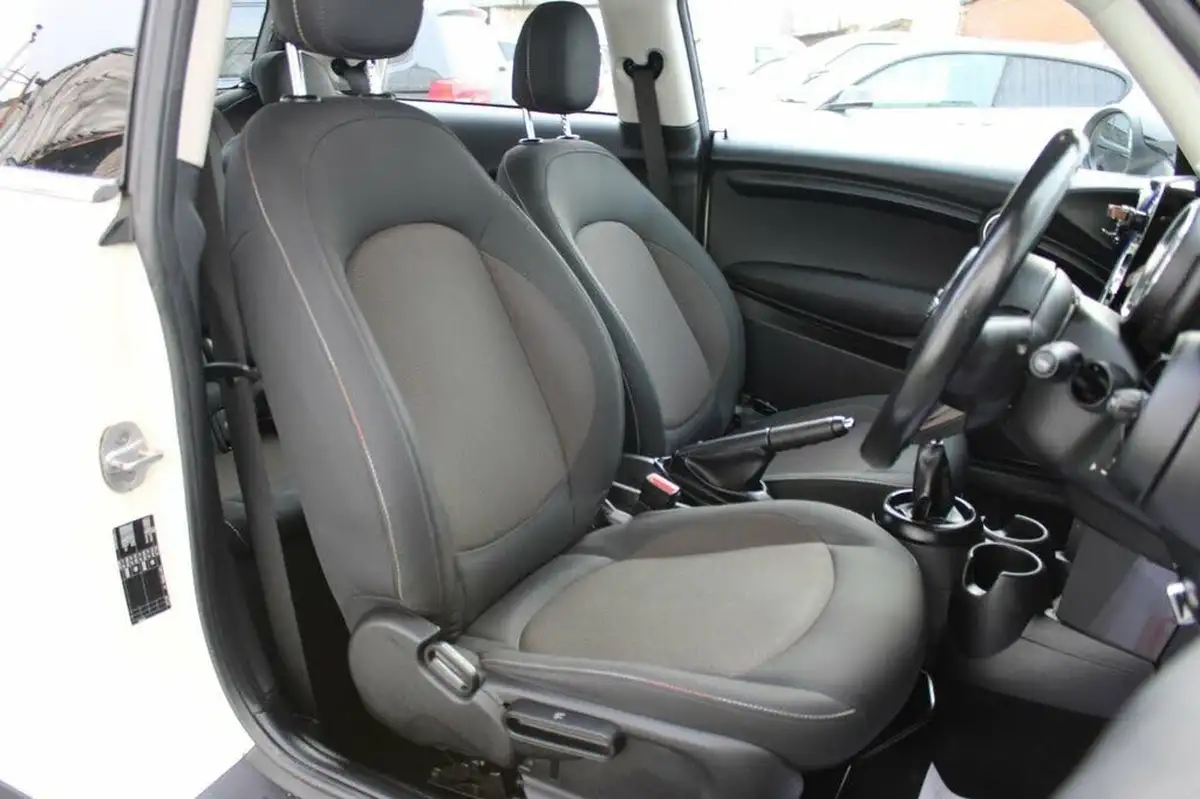 2016-mini-cooper-15-cooper-ss-hatchback-3d-big-12