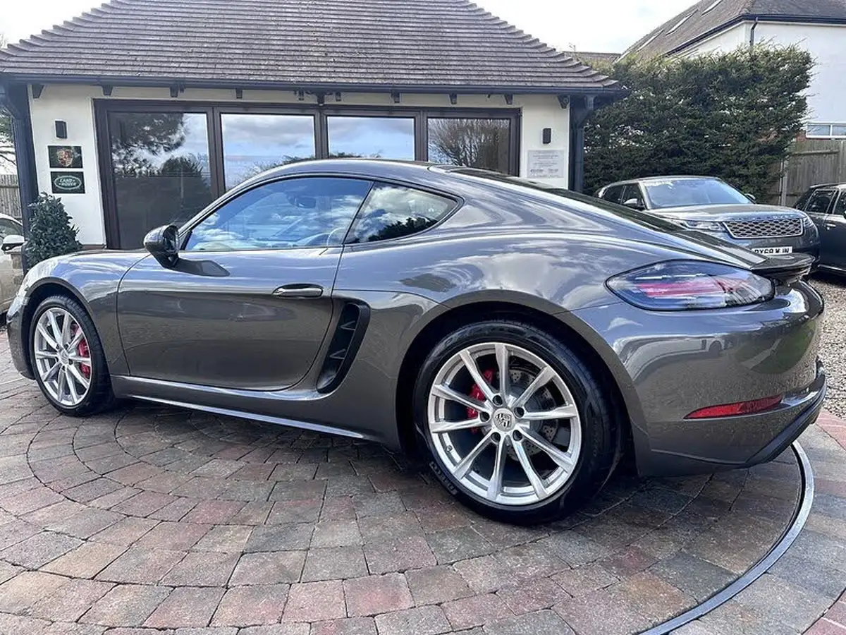 2018-porsche-cayman-718-25-cayman-s-ss-pdk-big-9