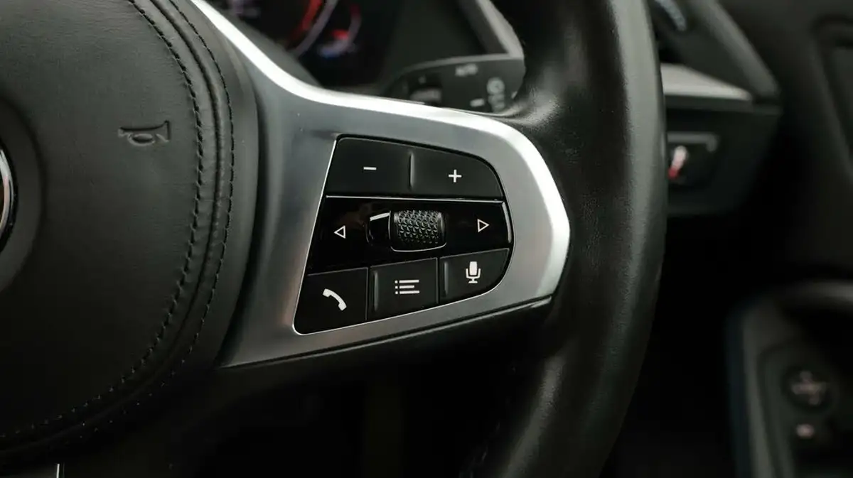 2022-bmw-1-series-15-118i-m-sport-lcp-dct-big-24