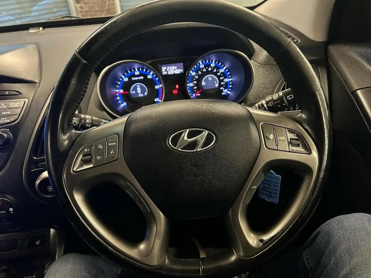 2013-hyundai-ix35-17td-se-big-13