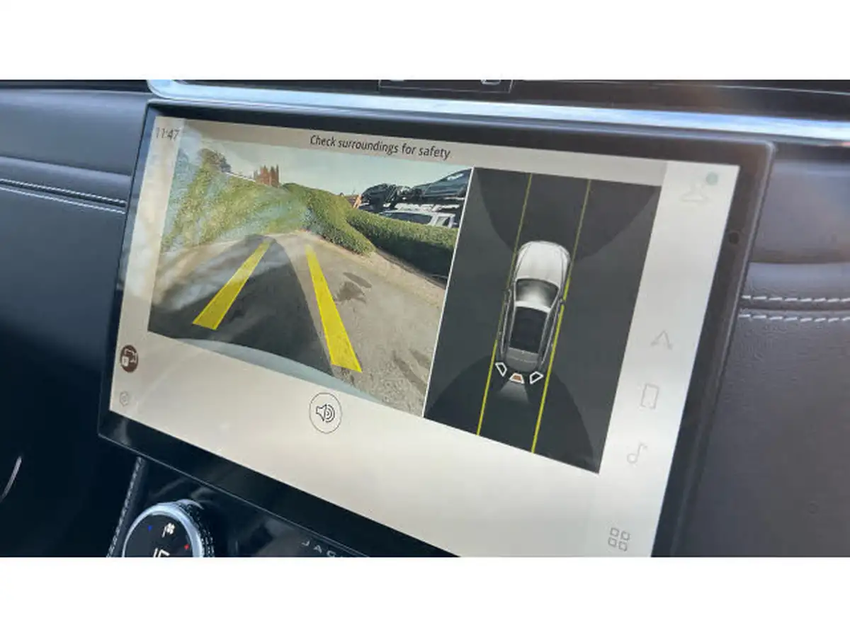 2024-jaguar-f-pace-20-d200-r-dynamic-hse-black-big-15