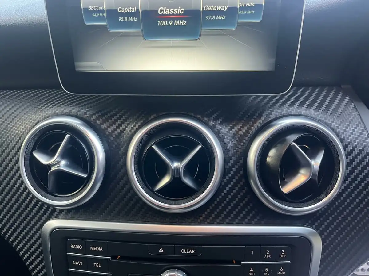 2017-mercedes-benz-a-class-21d-a200d-amg-line-ss-7g-dct-big-51