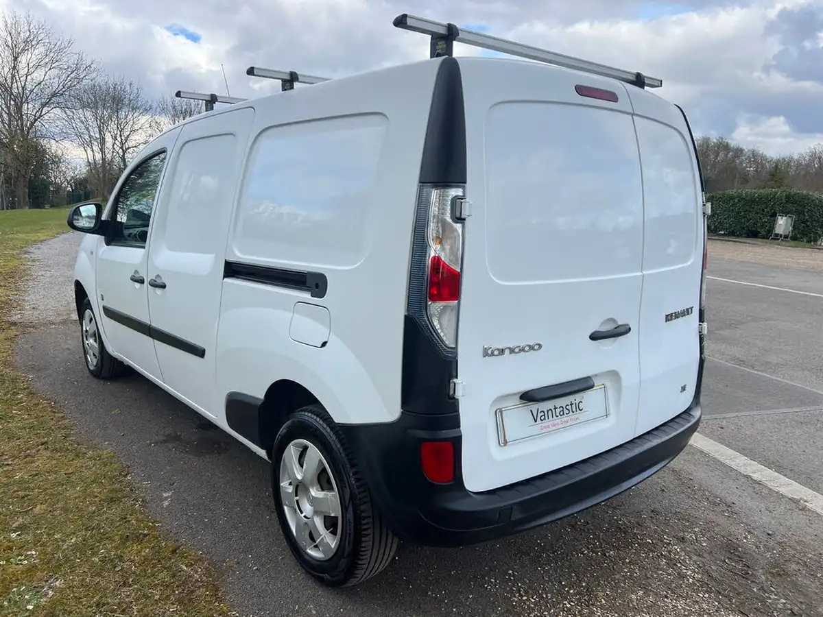 2018-renault-kangoo-e-maxi-ze-big-11