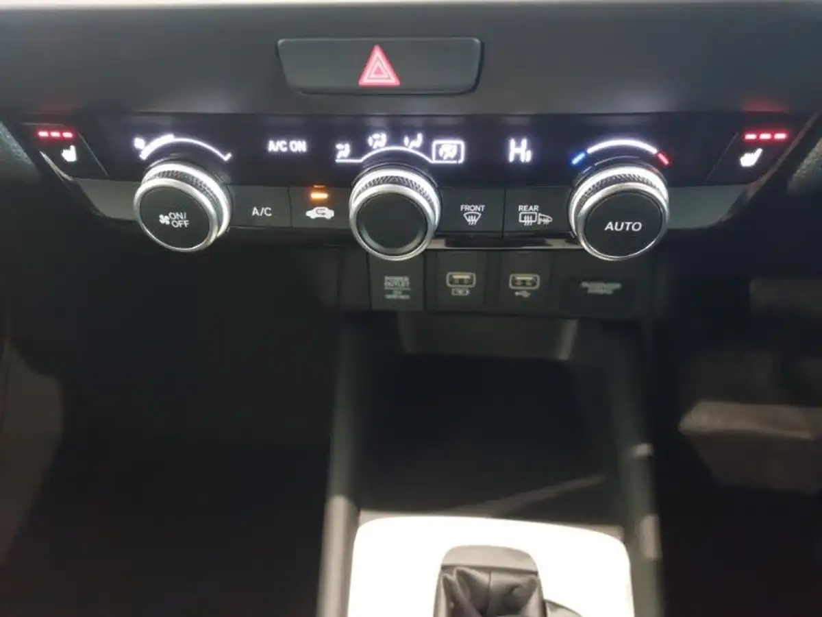 2021-honda-jazz-15-i-mmd-ex-107ps-big-18