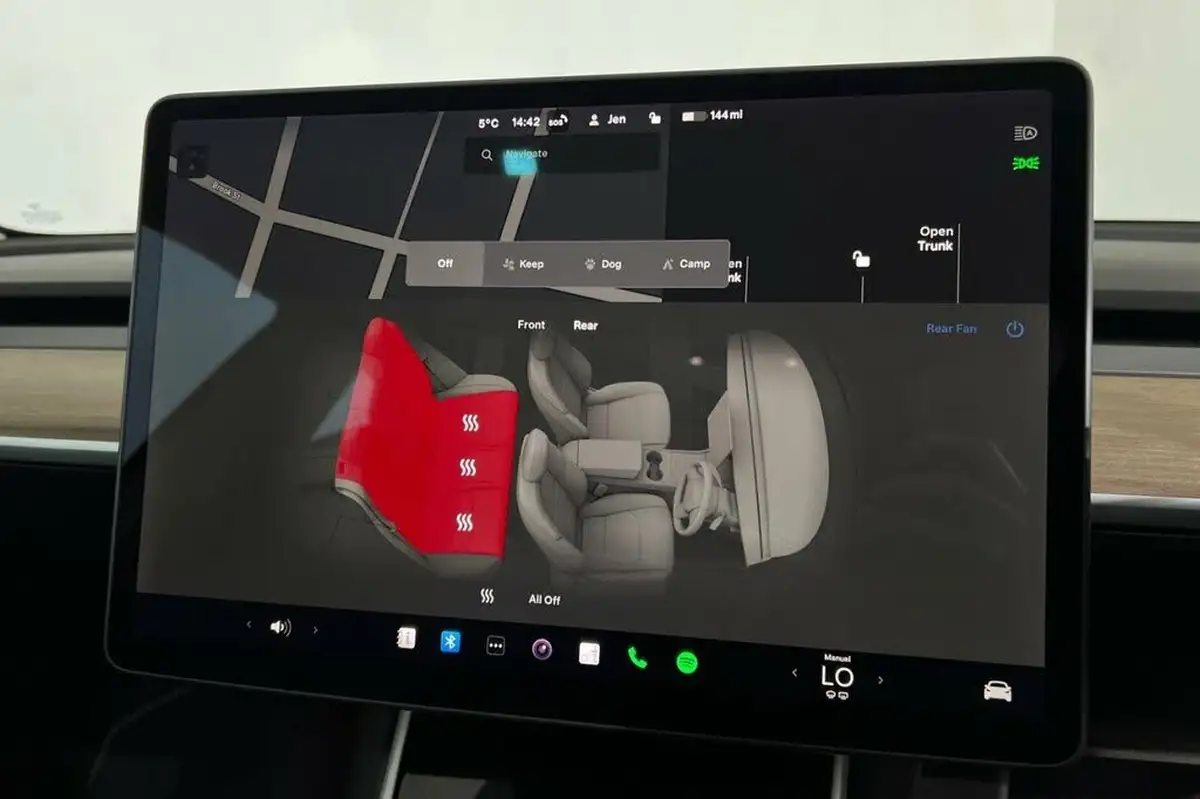 2021-tesla-model-3-e-performance-4x4-big-31