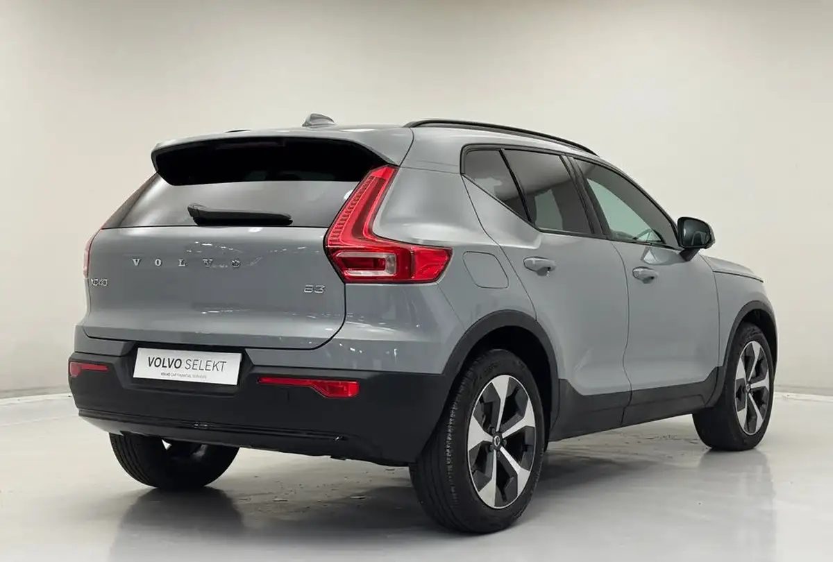 2024-volvo-xc40-20-b3-ultimate-big-5