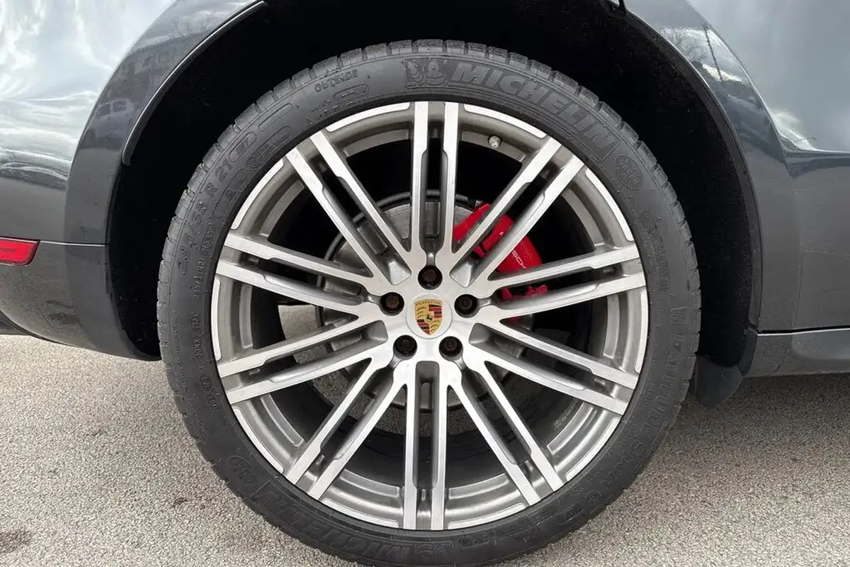 2017-porsche-macan-30-gts-ss-big-21