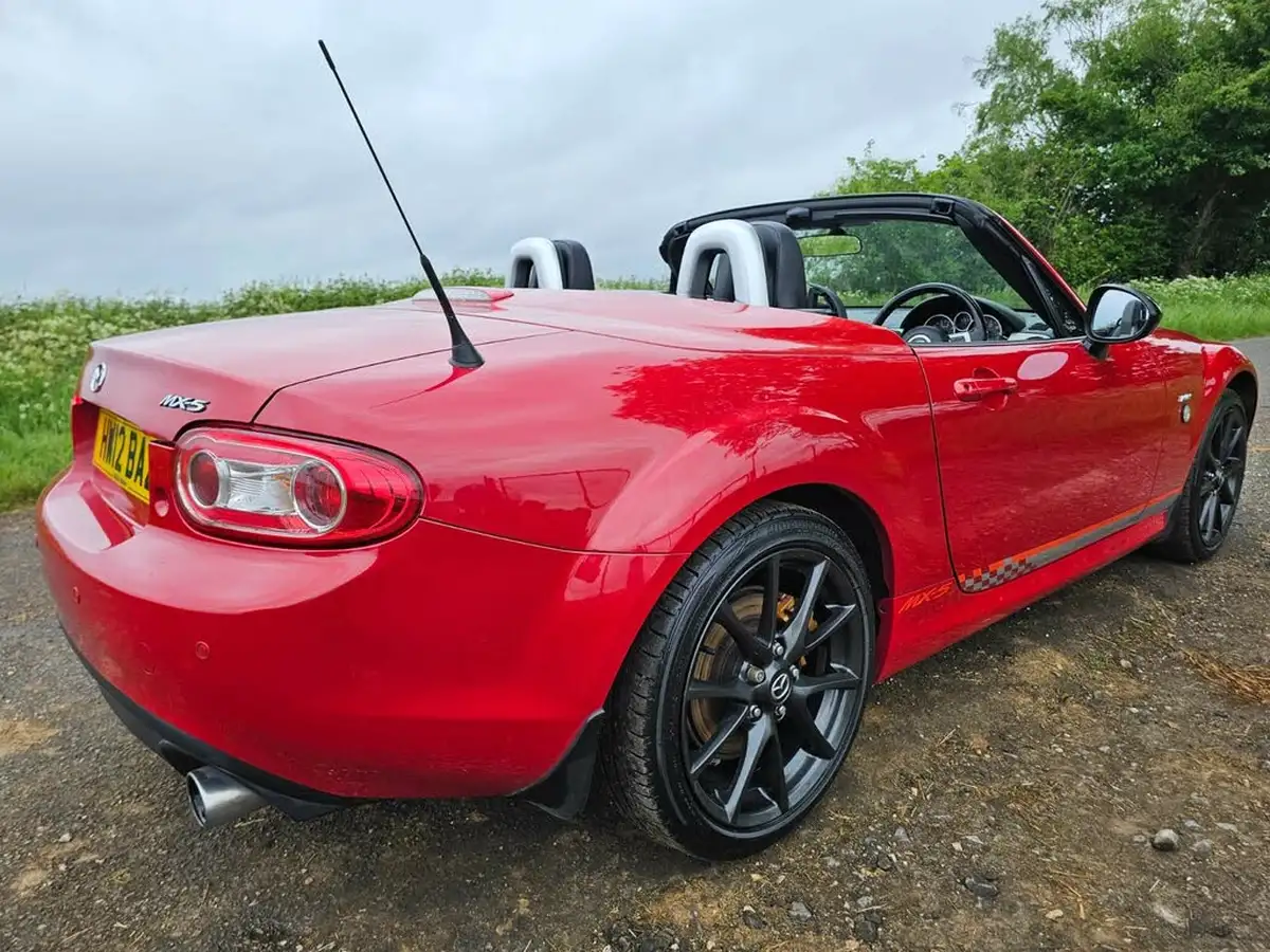 2012-mazda-mx-5-20-kuro-edition-big-28