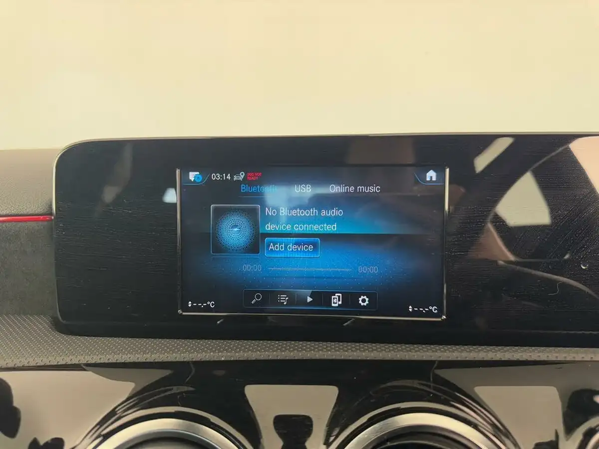 2021-mercedes-benz-a-class-13-a250e-amg-line-hatchback-5d-big-51