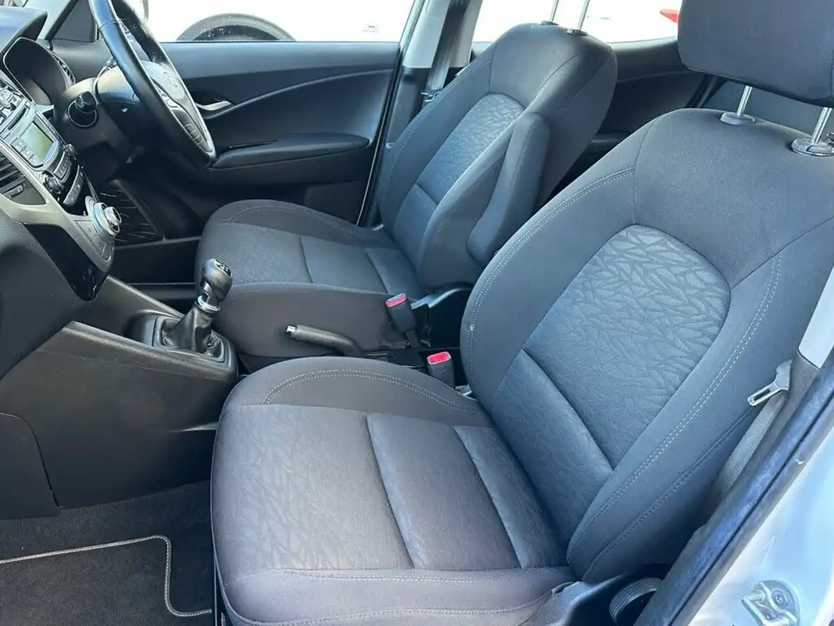 2012-hyundai-ix20-14-active-big-6