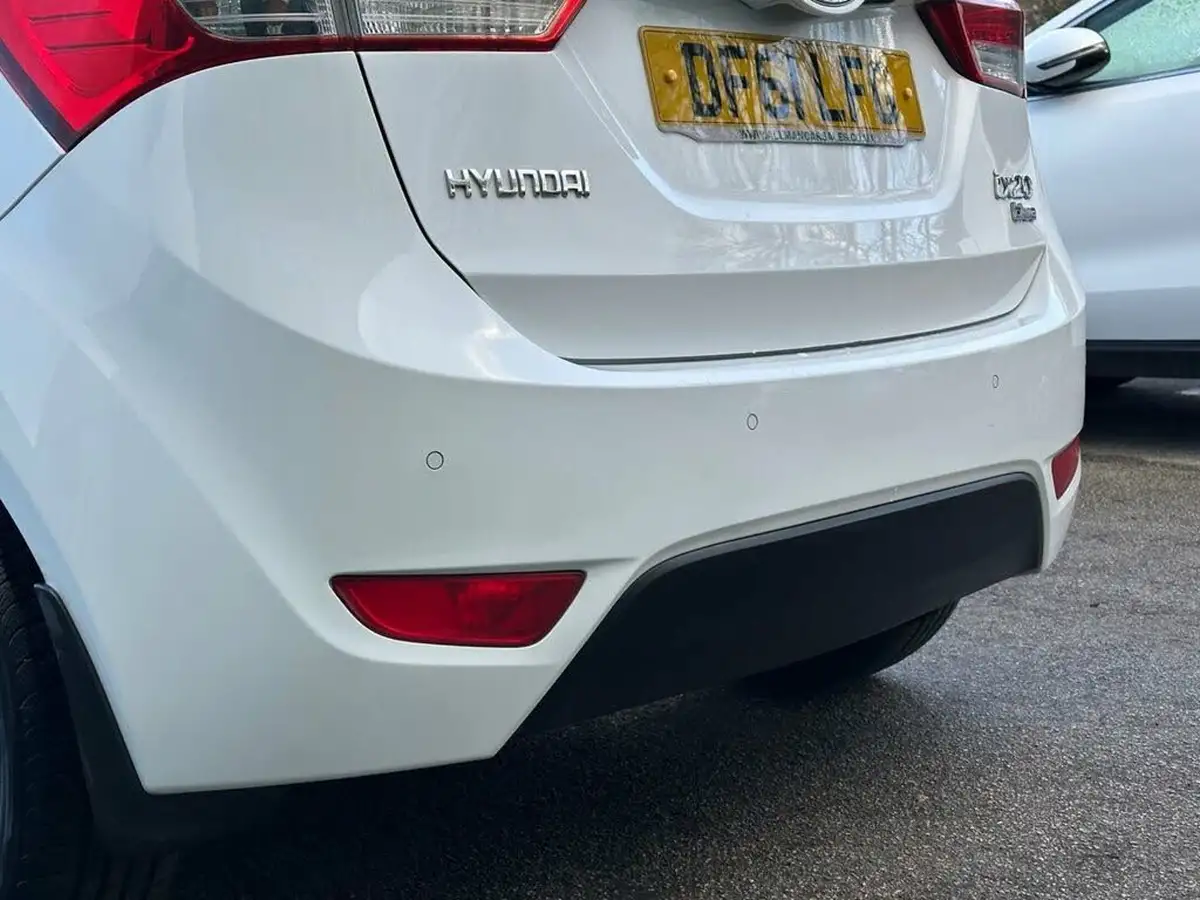 2012-hyundai-ix20-14-active-big-30
