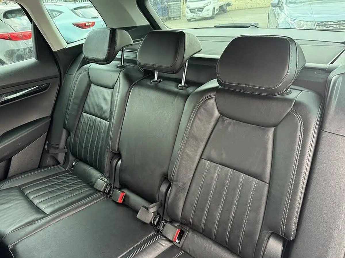2019-skoda-karoq-15-tsi-se-l-big-12