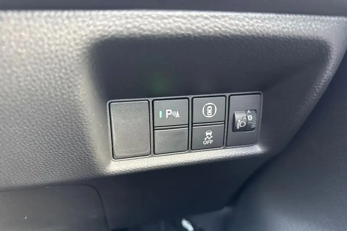 2022-honda-jazz-15-i-mmd-ex-107ps-big-25