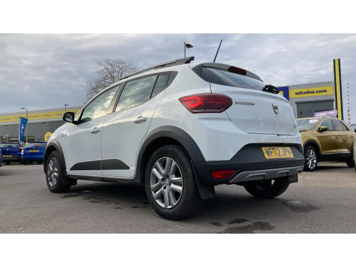 2022-dacia-sandero-stepway-10-tce-comfort-100bhp-bi-fuel-big-41