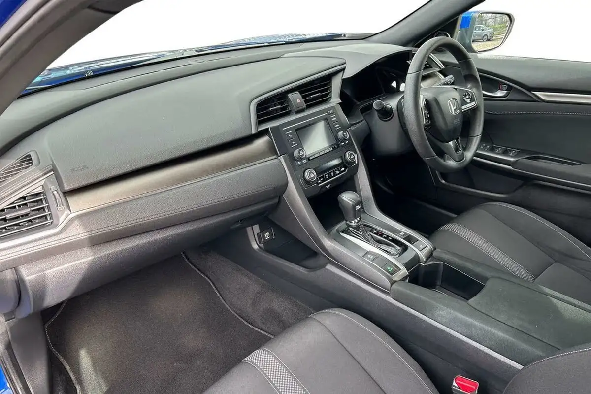 2020-honda-civic-10-vtec-turbo-se-hatchback-5d-cvt-big-1