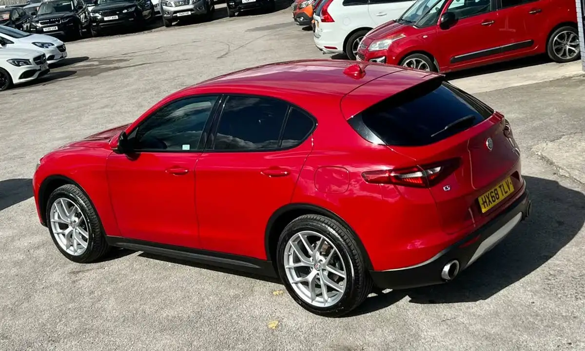 2018-alfa-romeo-stelvio-22td-milano-ss-big-22