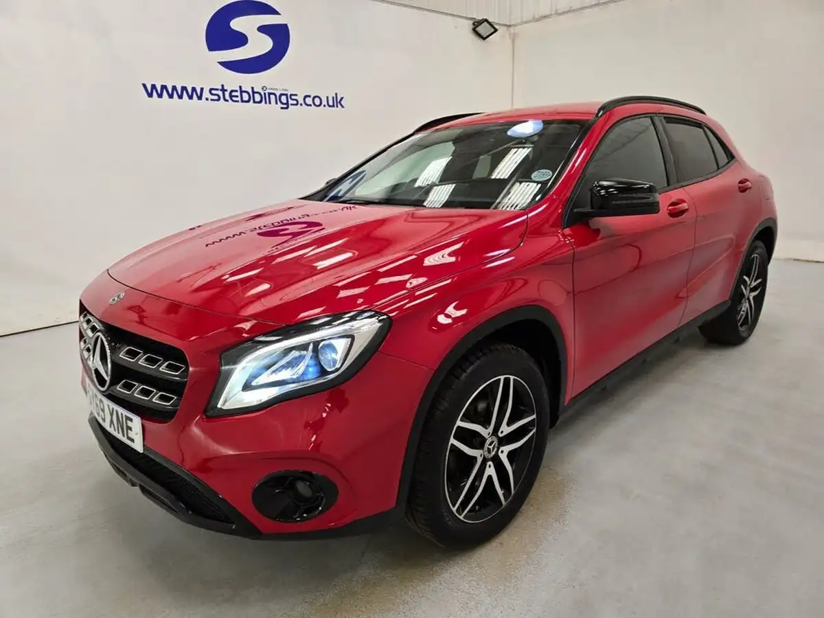 2019-mercedes-benz-gla-class-16-gla-180-urban-edition-7g-dct-big-1