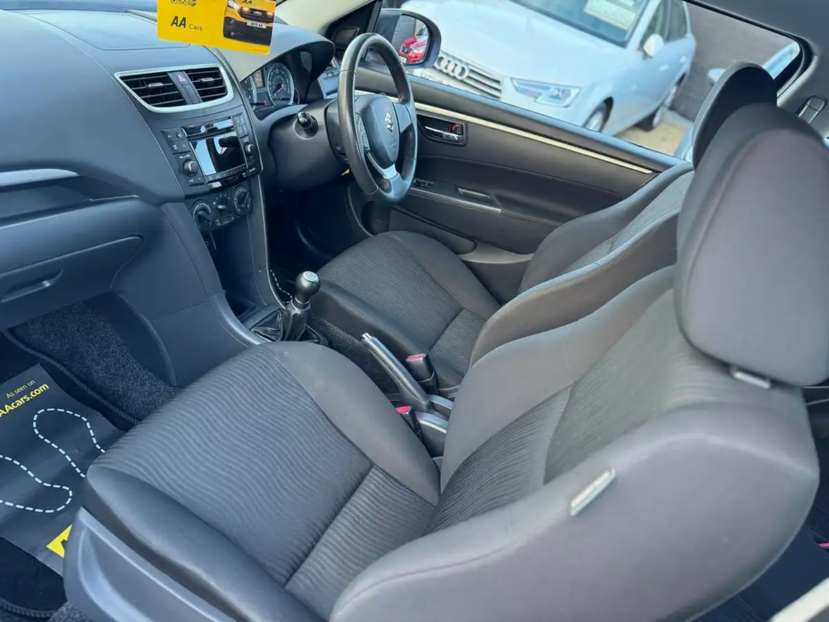 2013-suzuki-swift-12-sz3-93bhp-3d-big-32