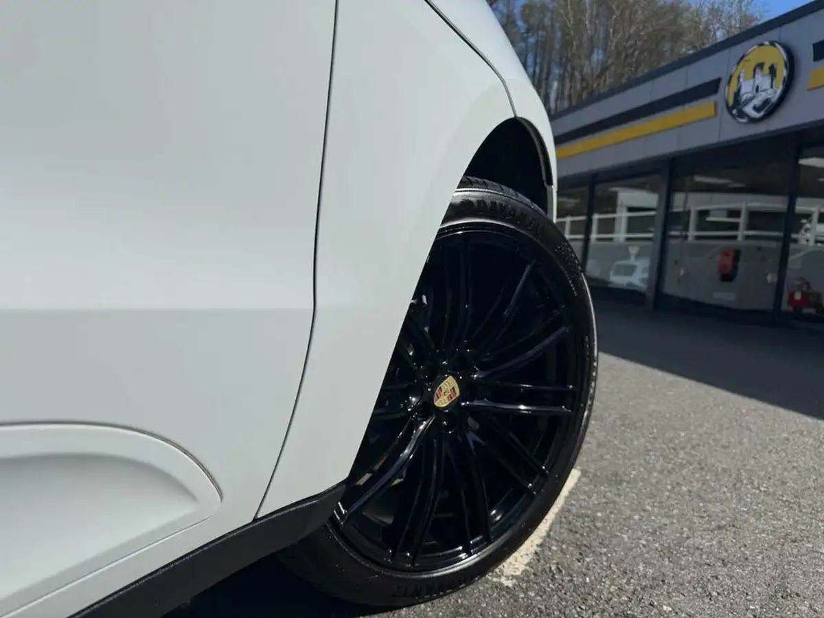 2019-porsche-macan-30-v6-s-big-27