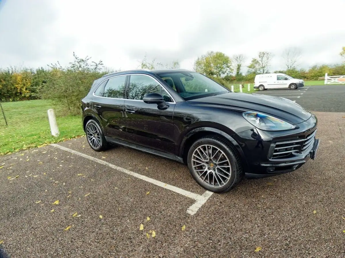 2018-porsche-cayenne-30-v6-big-22