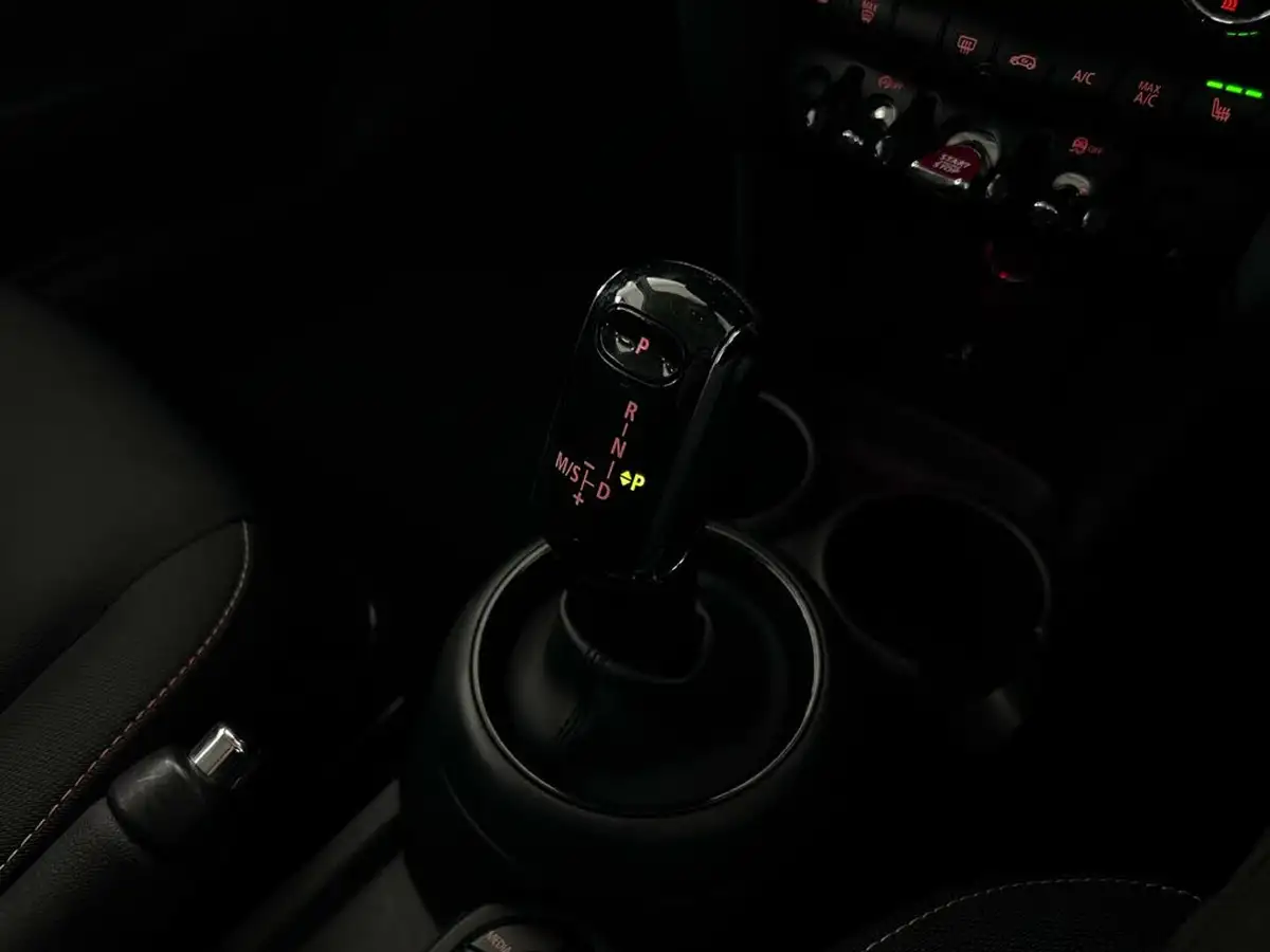 2020-mini-cooper-15-cooper-classic-hatchback-3d-auto-big-29