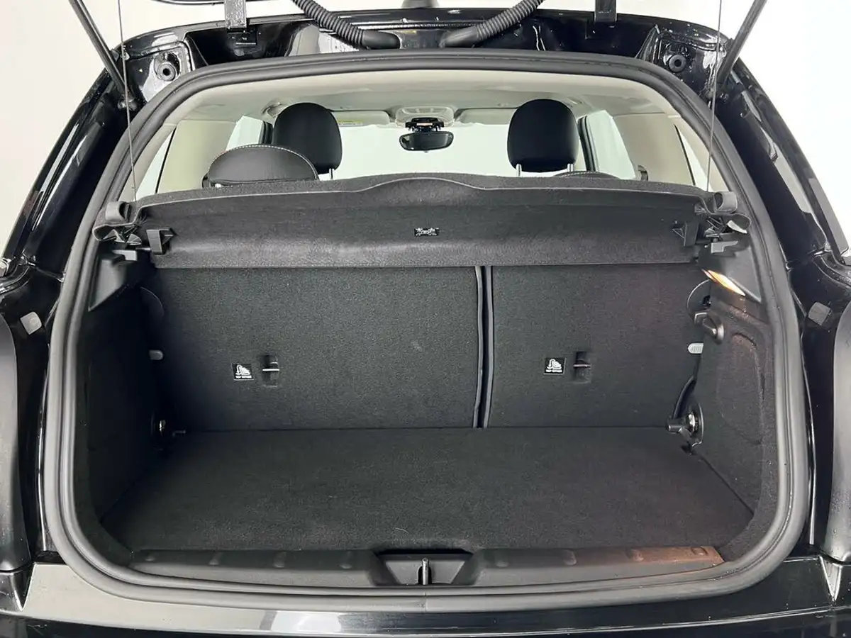 2020-mini-cooper-15-cooper-classic-hatchback-3d-auto-big-9