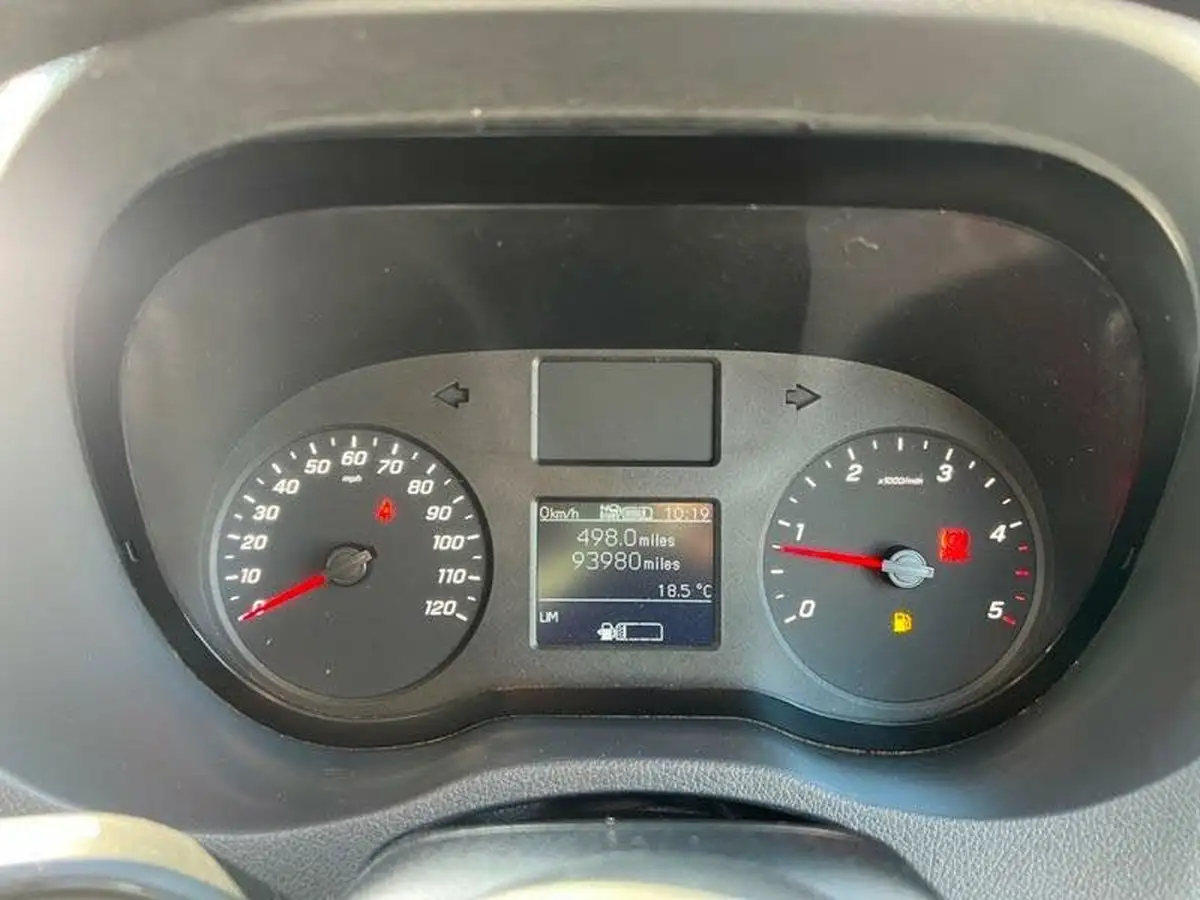 2018-mercedes-benz-sprinter-21cdi-311-l2h1-panel-van-rwd-eco-gear-360-big-24