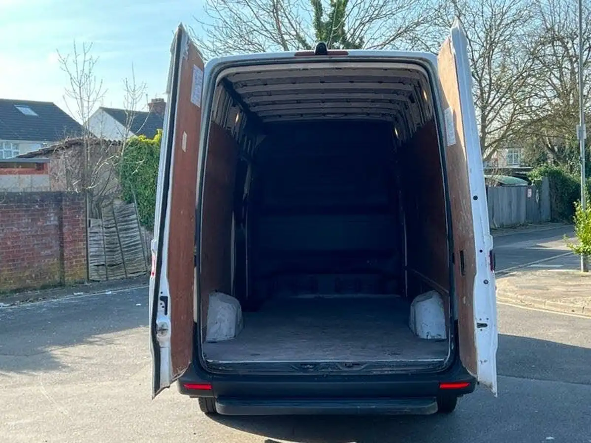 2018-mercedes-benz-sprinter-21cdi-311-l2h1-panel-van-rwd-eco-gear-360-big-48