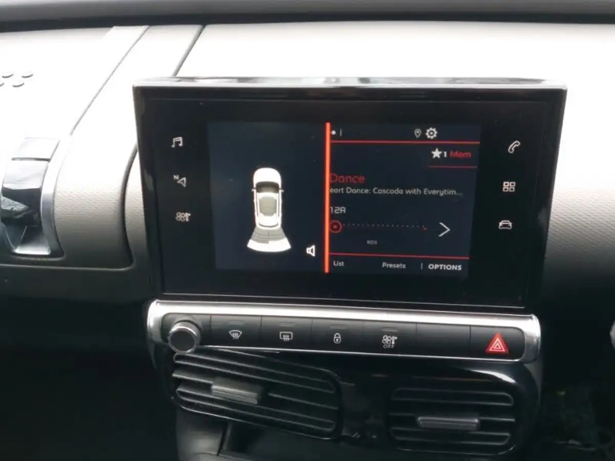 2019-citroen-c4-cactus-12-puretech-feel-130ps-big-11