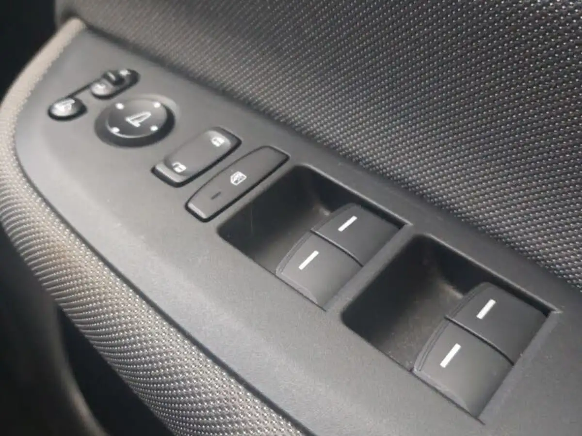 2020-honda-jazz-15-i-mmd-crosstar-ex-big-16