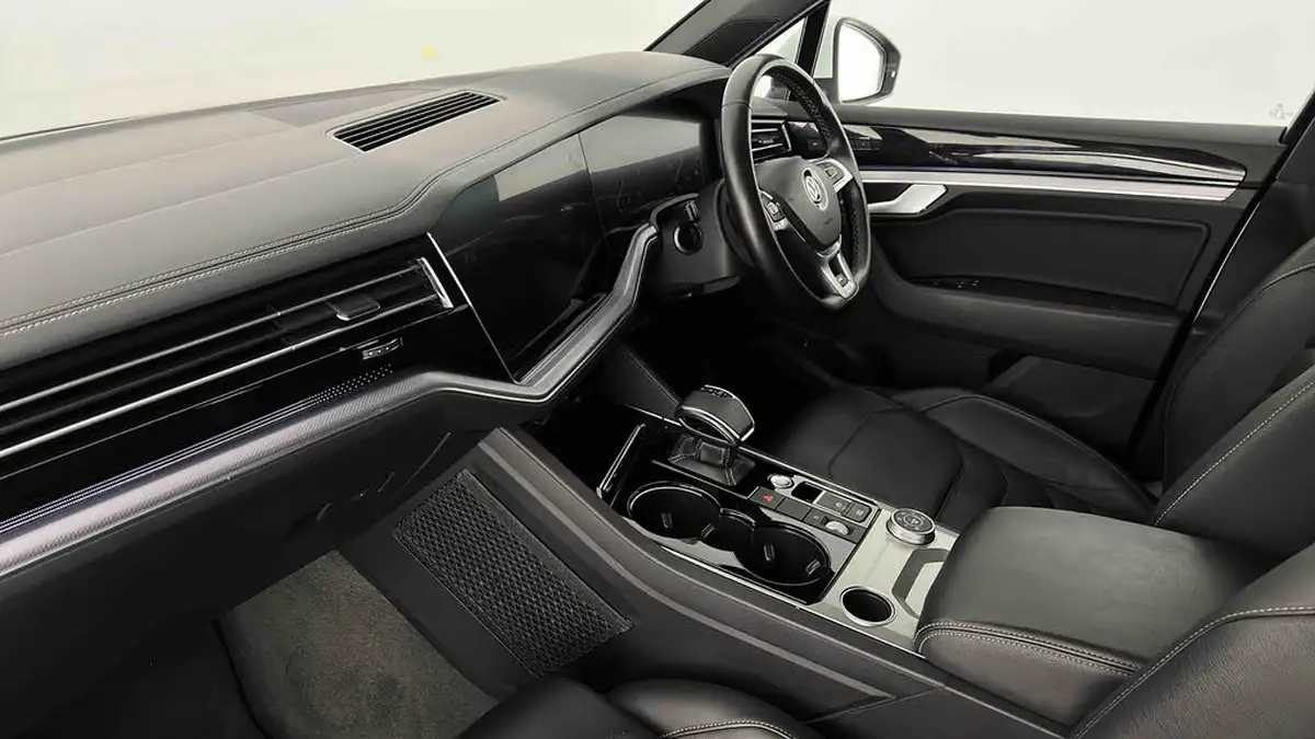 2018-volkswagen-touareg-30tdi-r-line-tech-286ps-ss-big-7