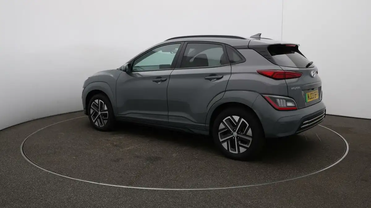 2022-hyundai-kona-e-premium-204ps-64kwh-7kw-obc-big-30