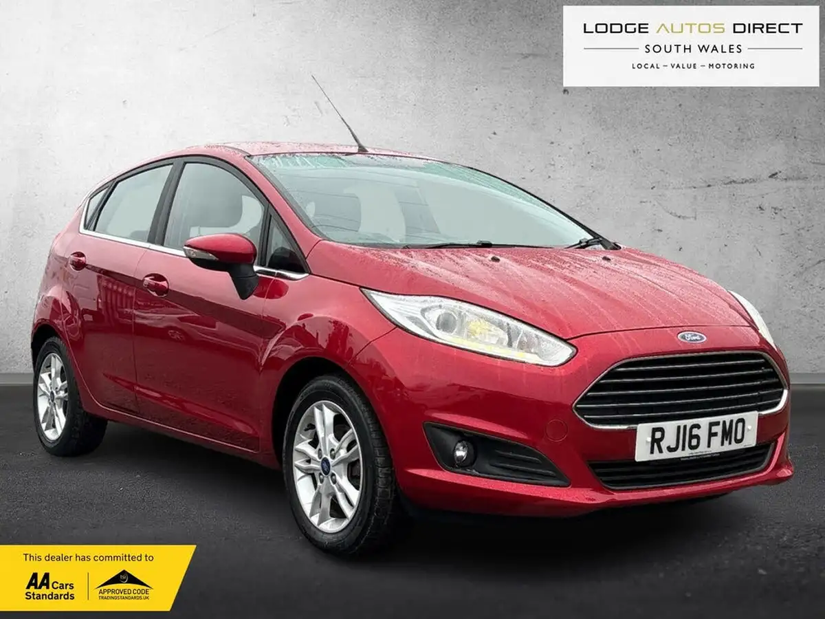 2016-ford-fiesta-10t-zetec-100ps-ecoboost-ss-5d-big-0