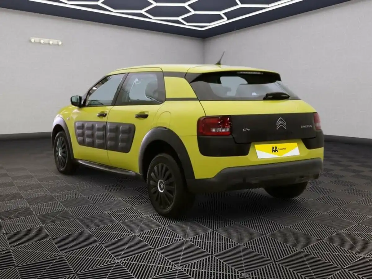 2016-citroen-c4-cactus-12-puretech-touch-big-2