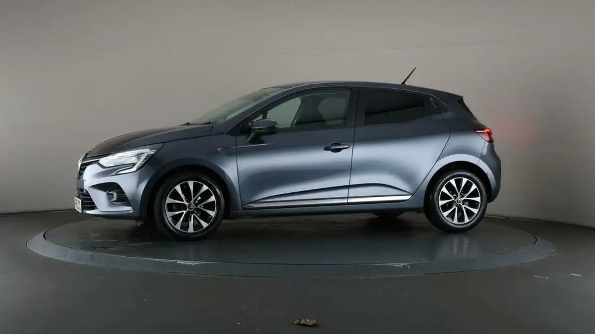 2020-renault-clio-10-sce-iconic-75bhp-big-36