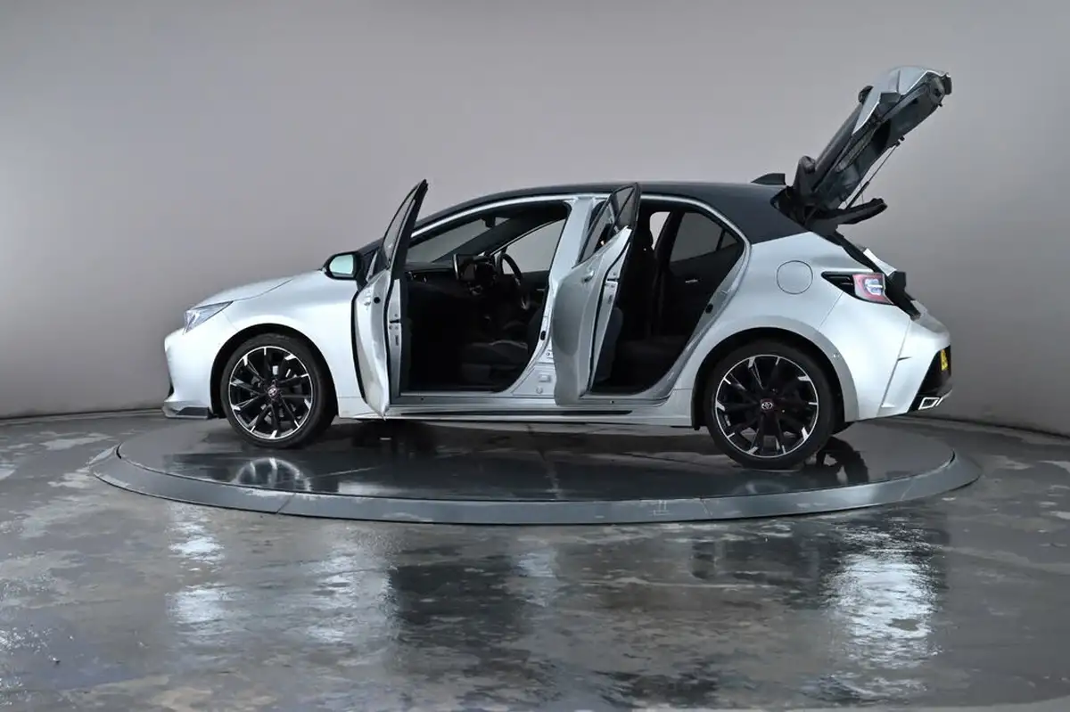 2022-toyota-corolla-18-vvt-i-gr-sport-120bhp-trk-hatchback-big-52