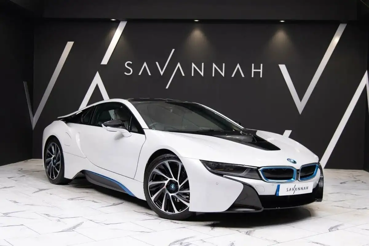 2016-bmw-i8-15-big-0