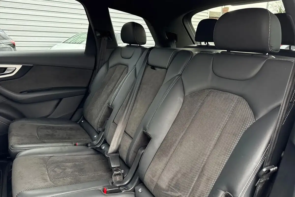 2019-audi-q7-30-50-tdi-s-line-ss-big-18