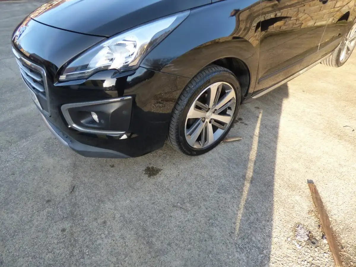 2016-peugeot-3008-crossover-16bluehdi-allure-auto-big-30