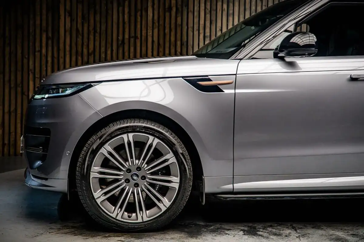 2023-land-rover-range-rover-sport-30-p460e-dynamic-se-big-8