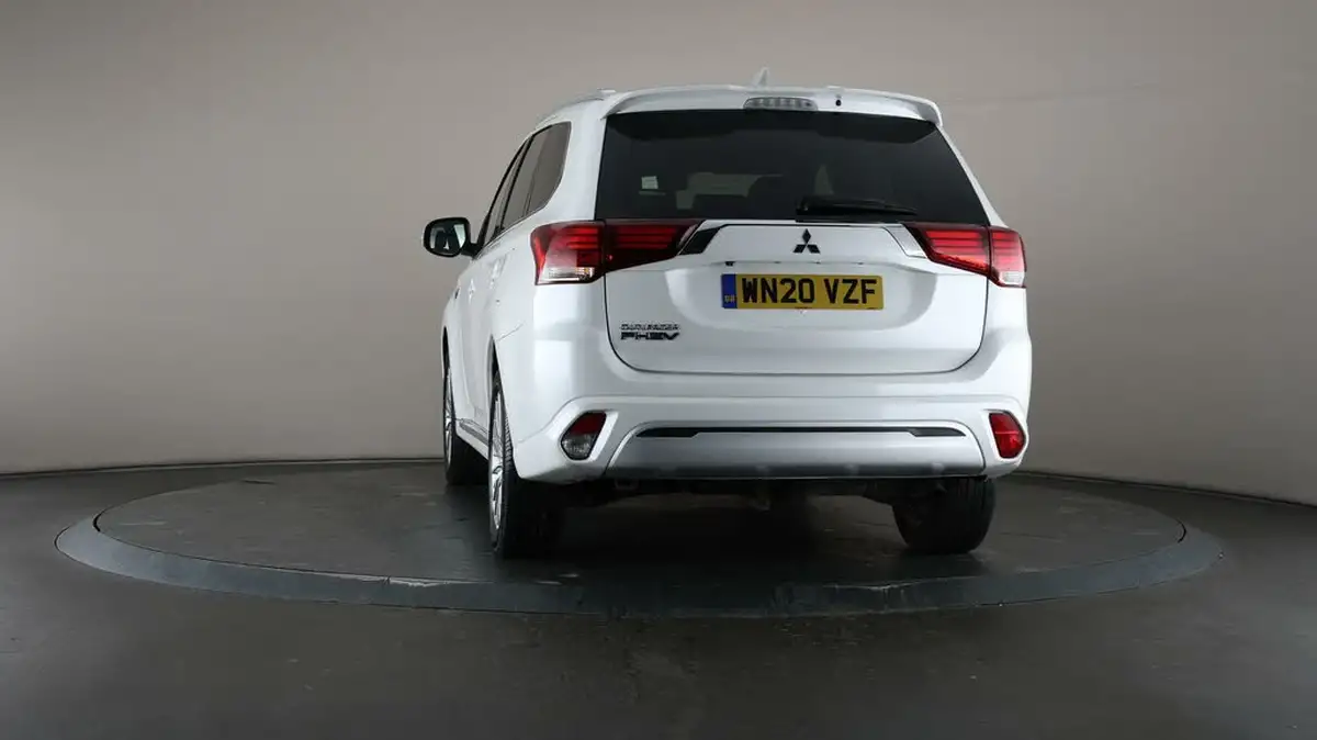 2020-mitsubishi-outlander-24-dynamic-phev-big-44