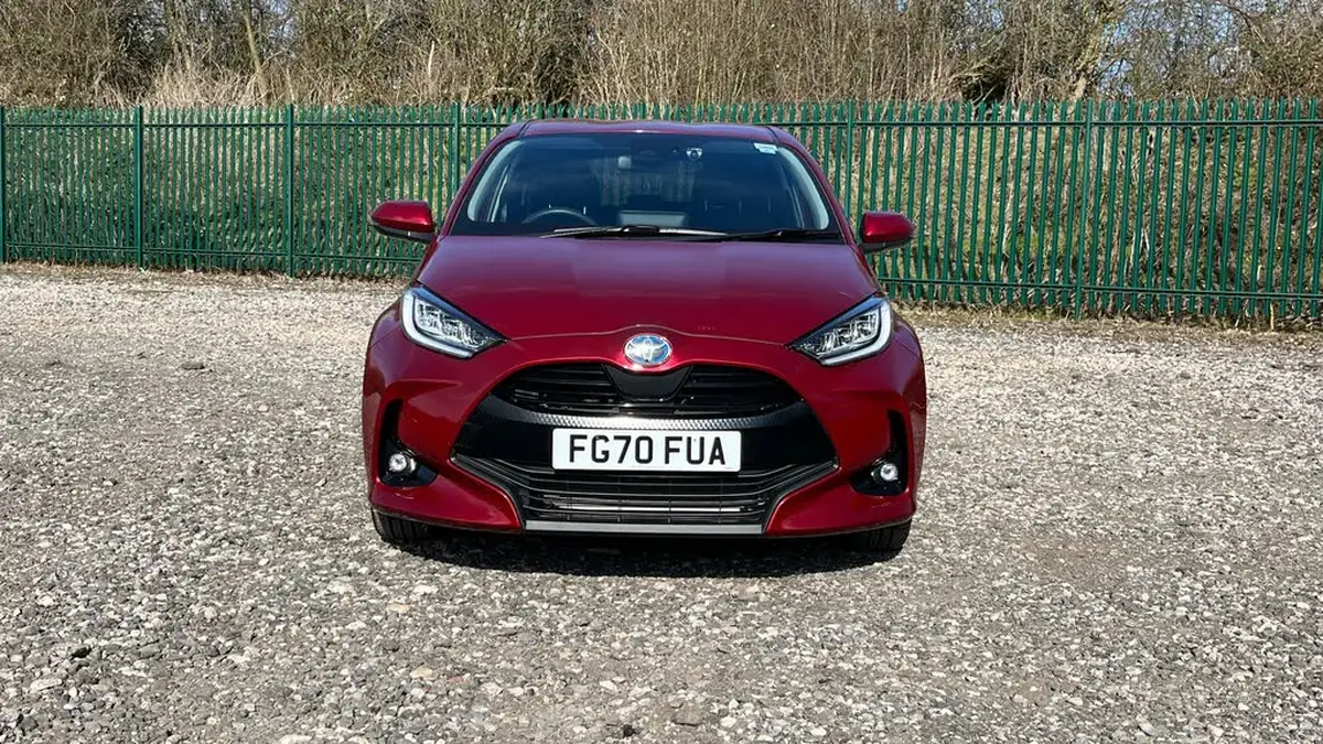 2020-toyota-yaris-15-vvt-i-design-big-14