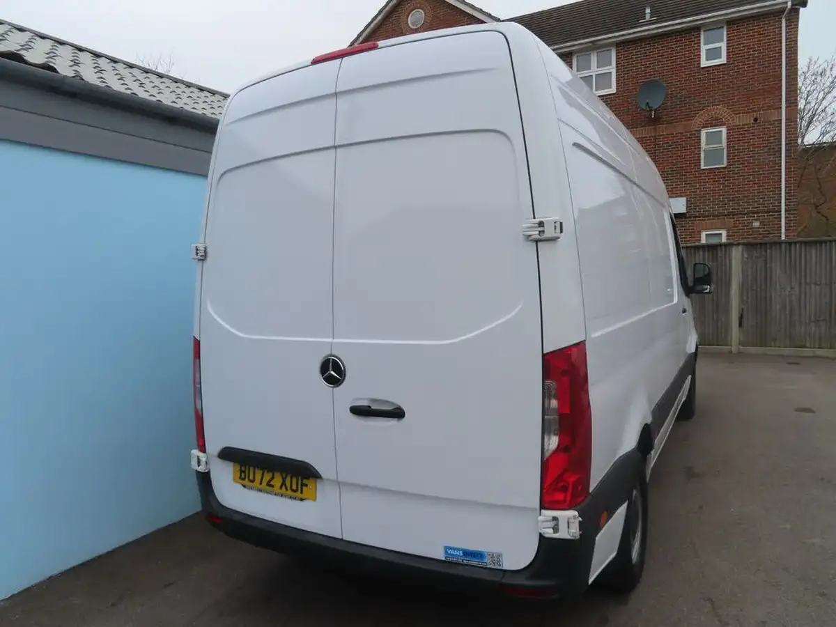 2022-mercedes-benz-sprinter-20cdi-315-l3h2-progressive-150pseu6d-panel-eco-gear-360-big-19