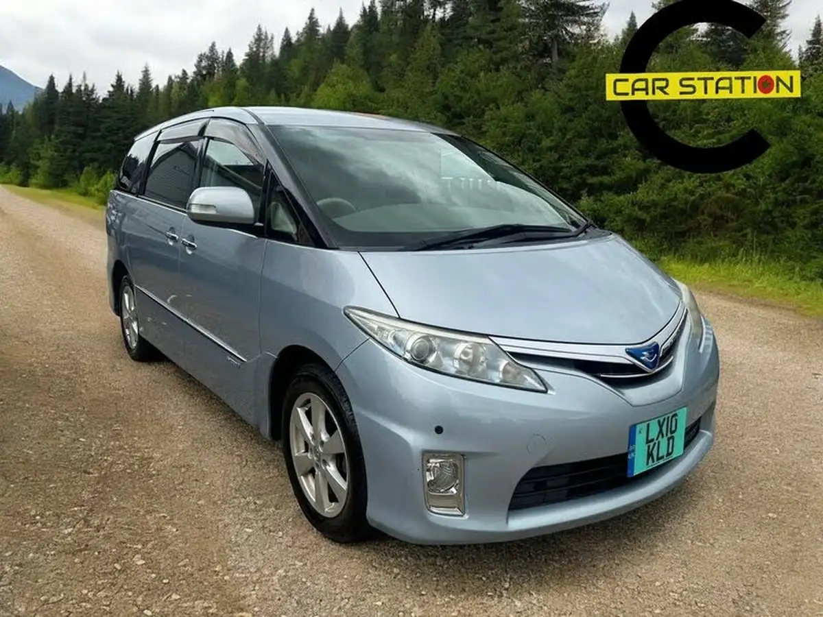 2010-toyota-estima-hybrid-24i-big-1