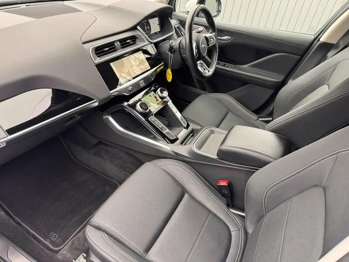 2021-jaguar-i-pace-ev400-s-big-23