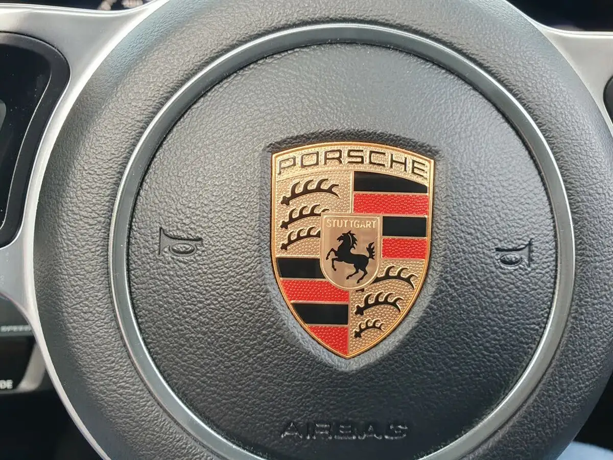 2018-porsche-cayenne-30-v6-big-39