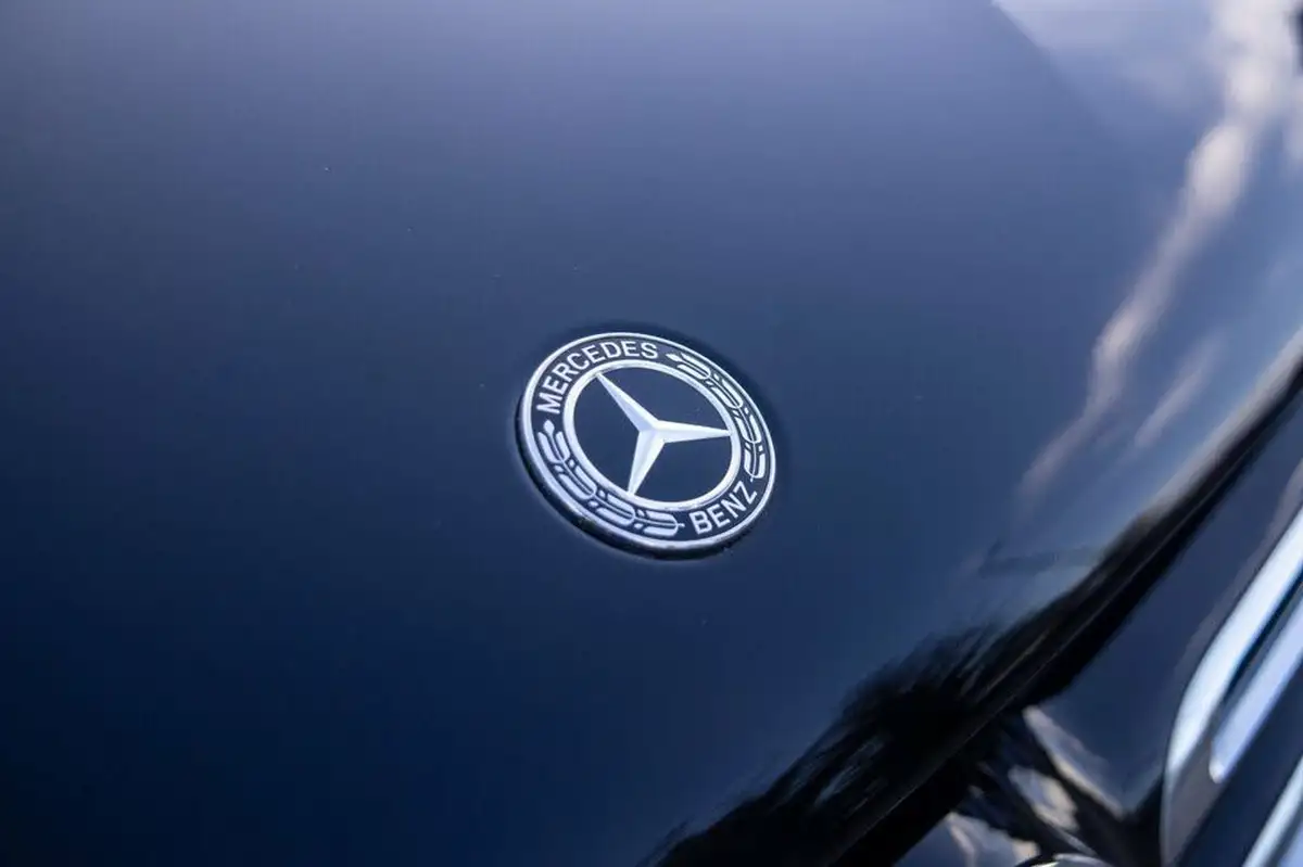 2018-mercedes-benz-glc-class-21d-glc220d-urban-edition-big-31