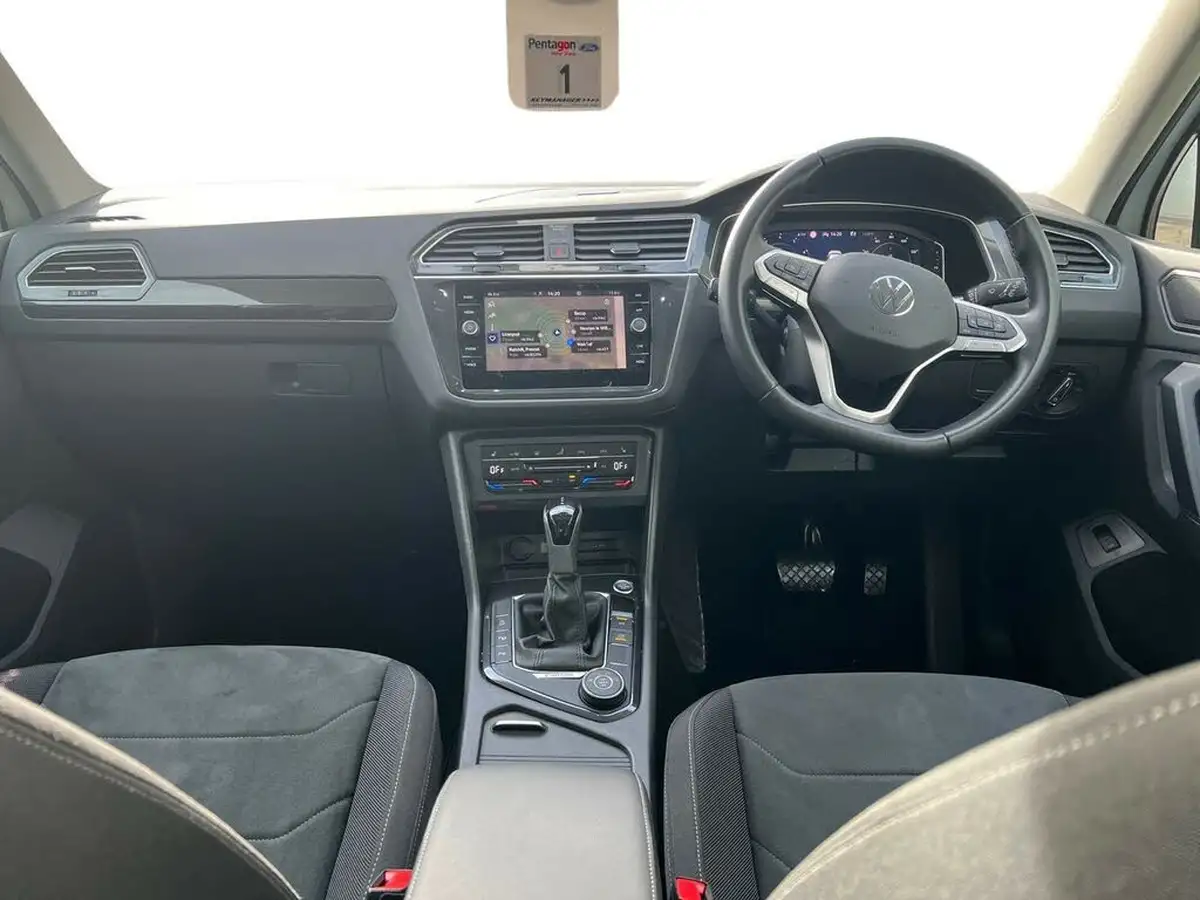 2022-volkswagen-tiguan-20-tsi-elegance-big-6