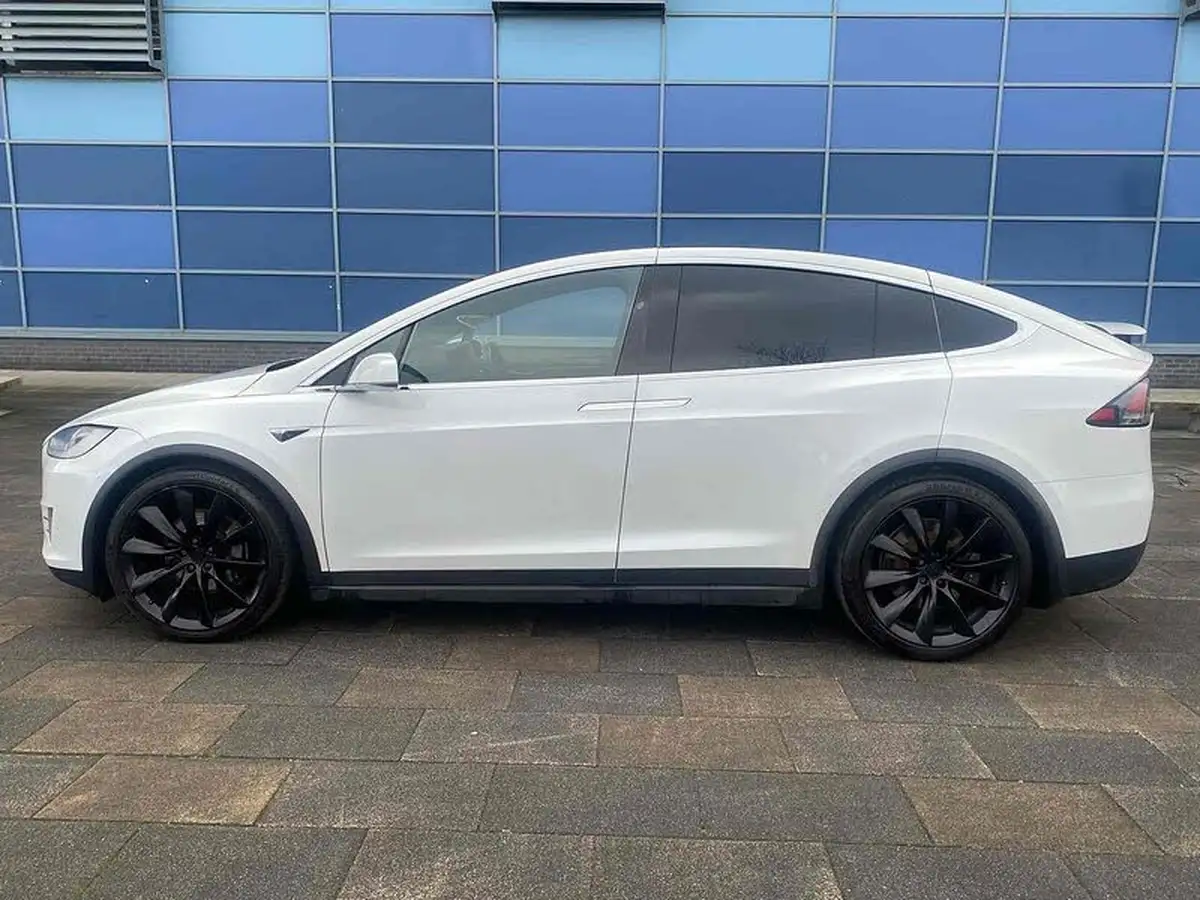 2020-tesla-model-x-e-long-range-big-59