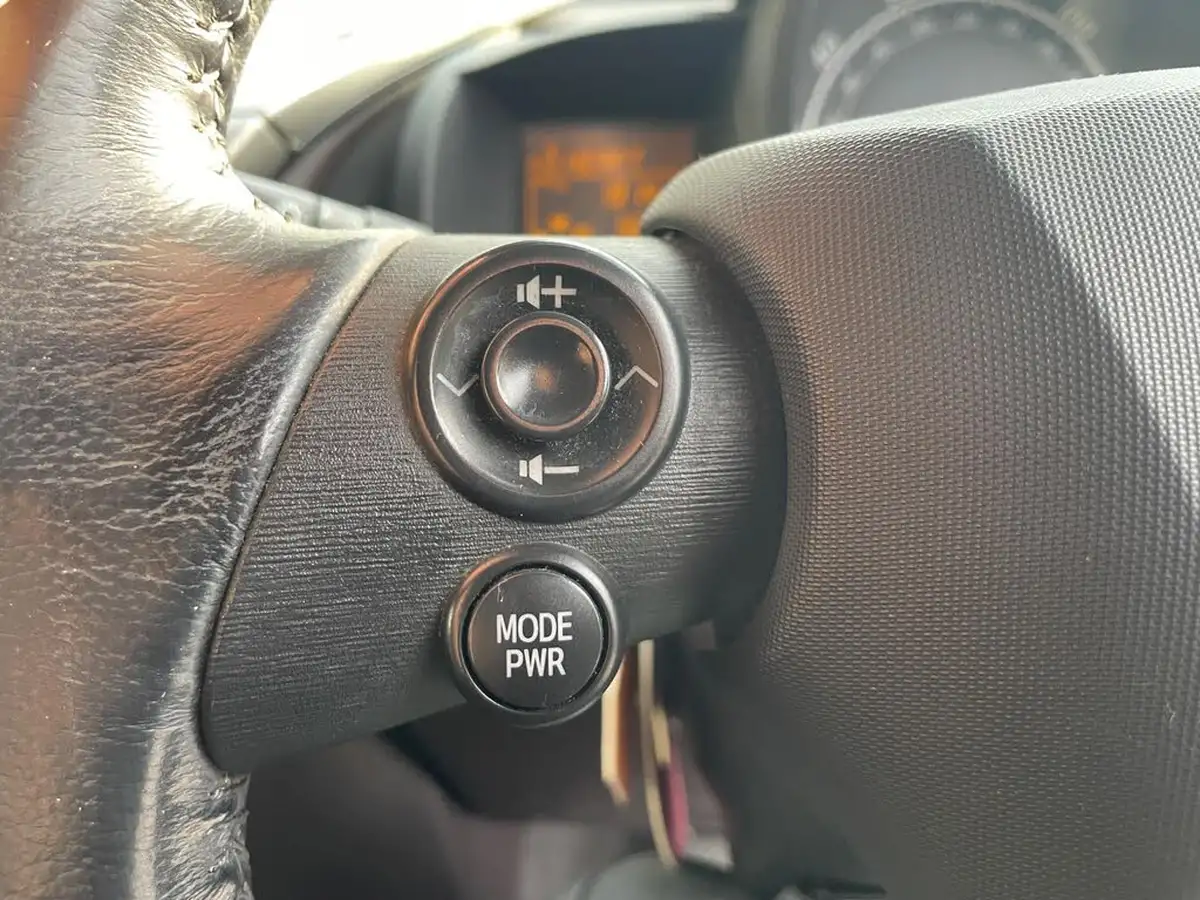 2009-toyota-iq-10-2-big-40